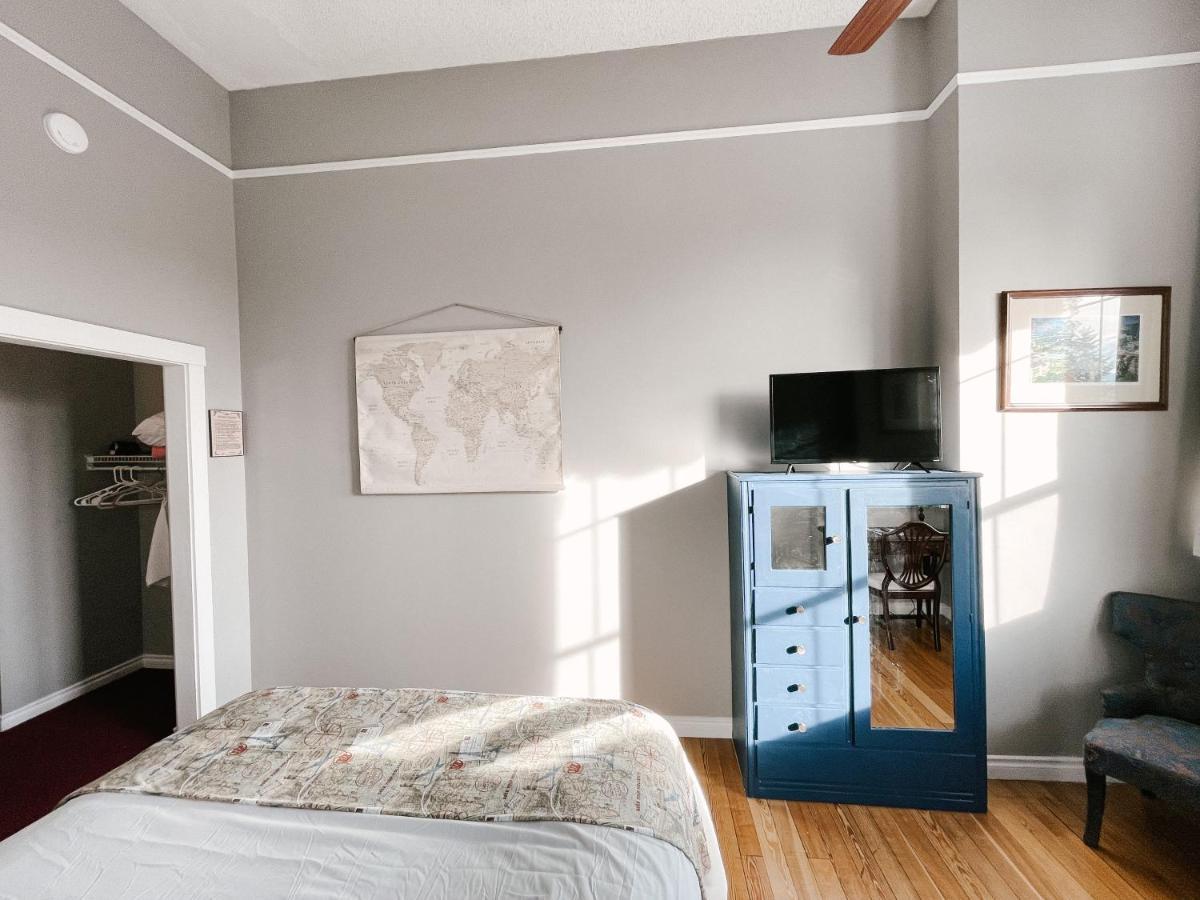 Northside School Bed & Breakfast Bonners Ferry Bagian luar foto