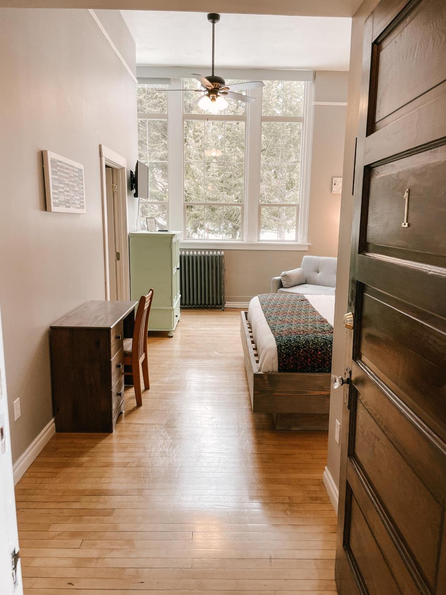Northside School Bed & Breakfast Bonners Ferry Bagian luar foto