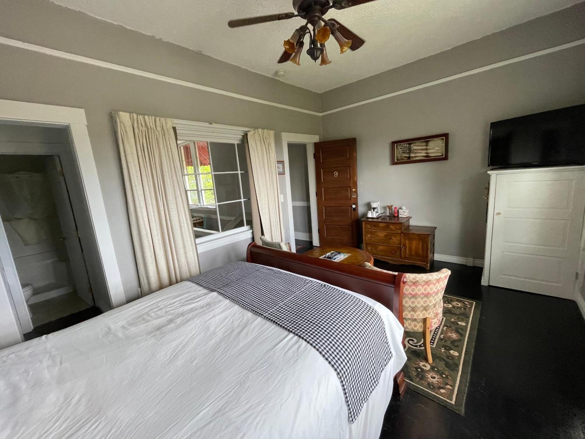 Northside School Bed & Breakfast Bonners Ferry Ruang foto